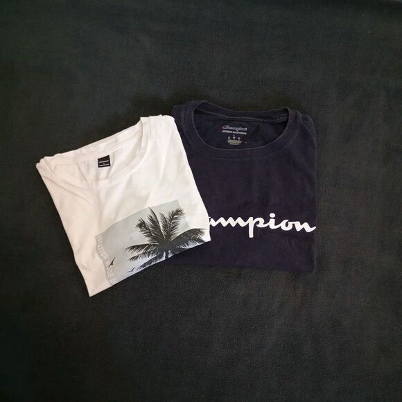 Manfiniti and Champions Other - Pack of 2 men's short-sleeved t-shirts, size L, graphic t-shirt  plain t-shirts.